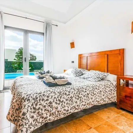 Playa Blanca Sleeps 6 Pool Air Con Wifi Playa Blanca (Lanzarote)