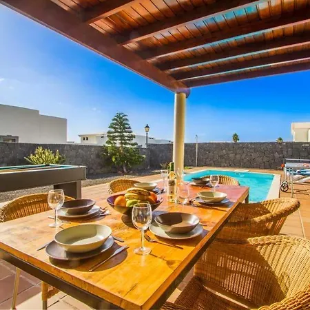Villa Playa Blanca Sleeps 6 Pool Air Con Wifi Playa Blanca (Lanzarote)